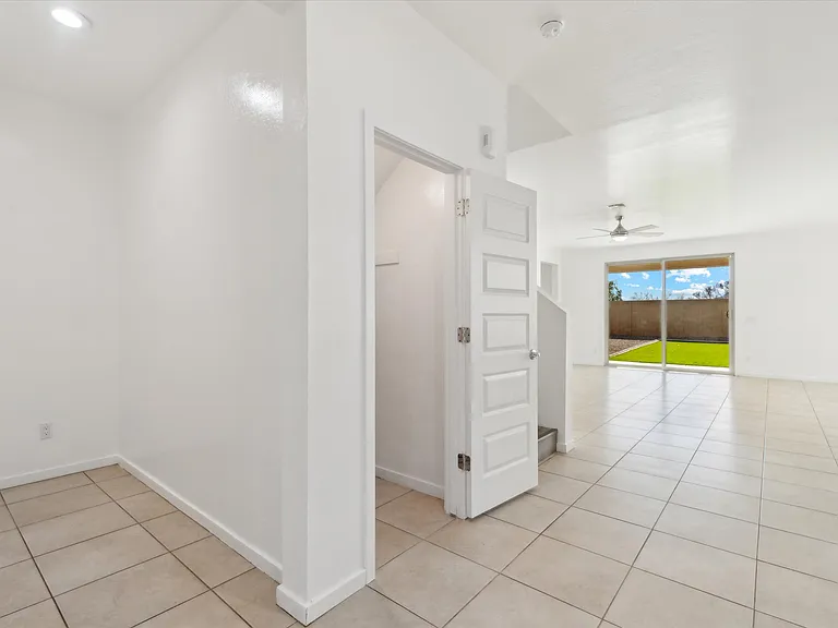 37292 N Yellowstone Dr — Photo 10