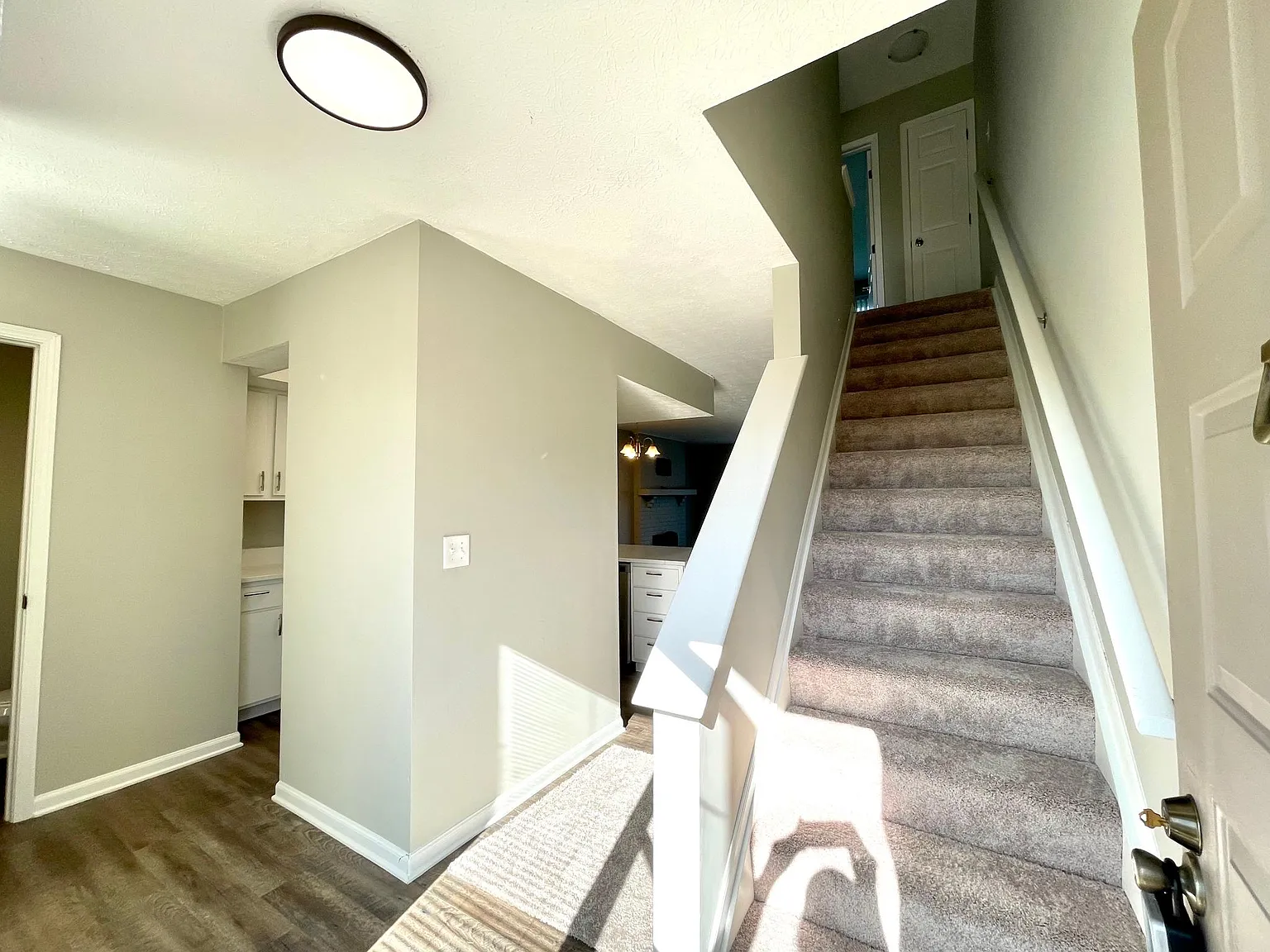 2 bed, 1202 sqft, $1,800 — Photo 4