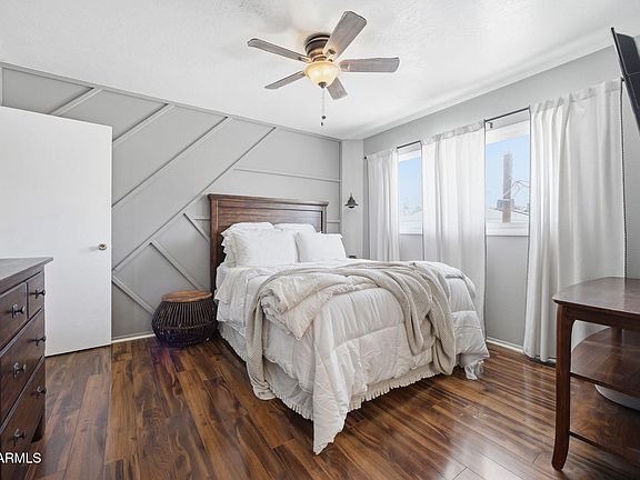 5th image of 8457 E MONTEBELLO Avenue