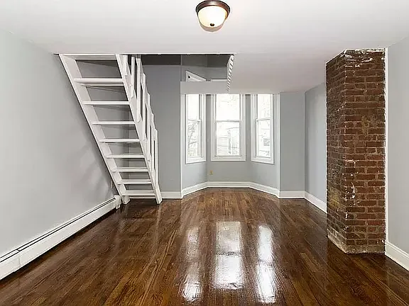 1 bed, 890 sqft, $2,900 — Photo 3