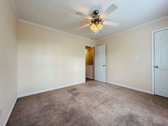3rd image of 3332 Kenmont Ln #C
