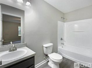 4366 Bedford Rd, Jacksonville, FL 32207