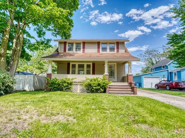 215 Maine Ave, Lorain, OH 44052