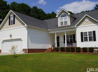 25 Clayton Pointe Dr, Clayton, NC 27520