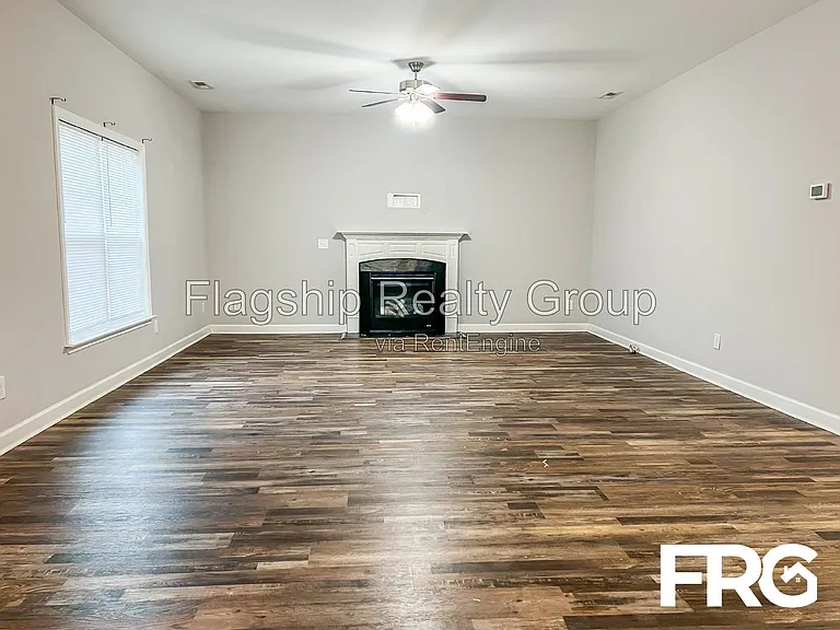 491 Fallingbrook Dr — Photo 20