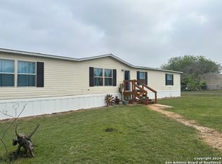 407 Chestnut St, Jourdanton, TX 78026