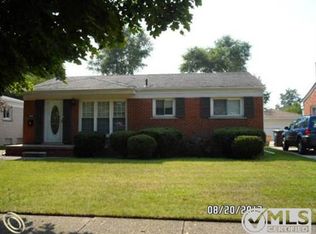 8000 Margaret St, Taylor, MI 48180
