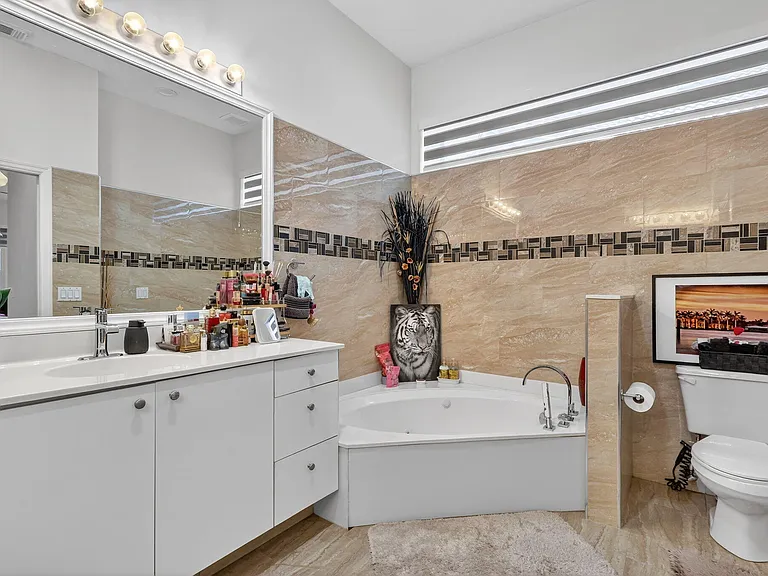 416 SW Horseshoe Bay — Photo 16