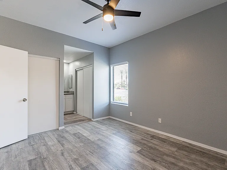 2035 S Elm St #109 — Photo 25
