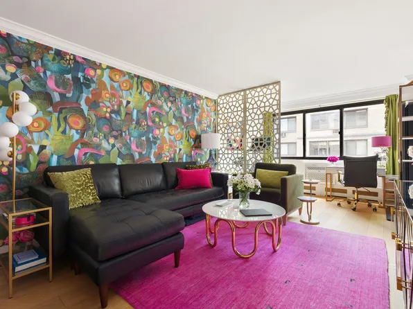 16 West 16th Street image 1 of 7