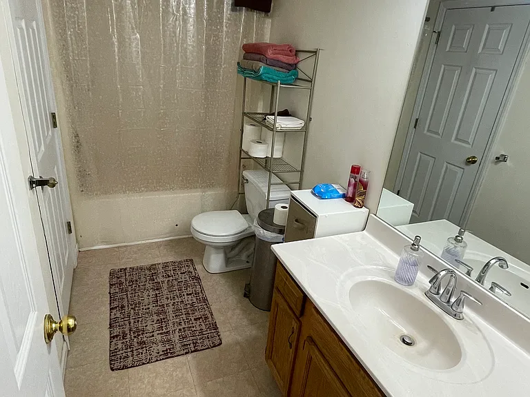 1317 Valley Creek Ln — Photo 11