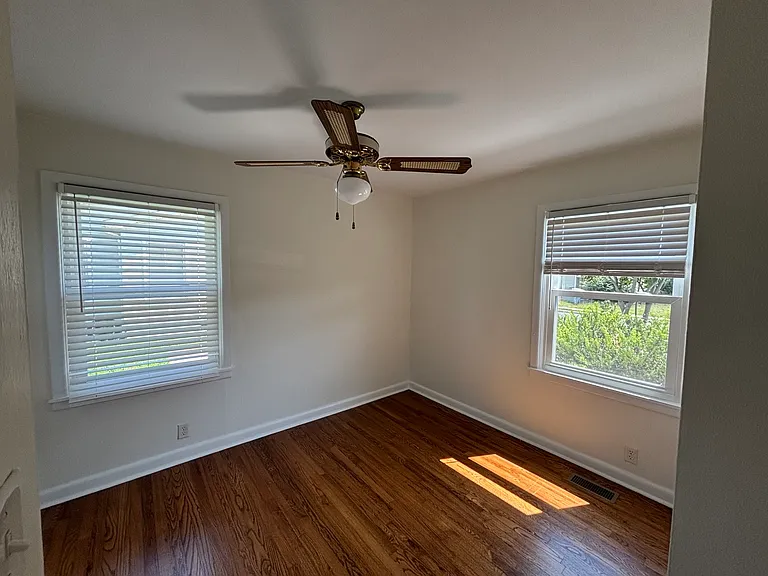 3502 Grote St SW — Photo 5