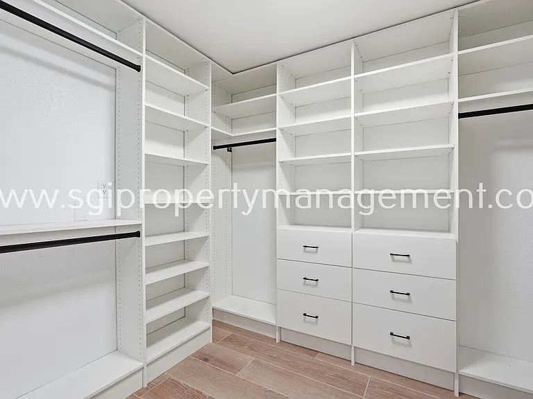 5040 E Columbine Dr — Photo 28