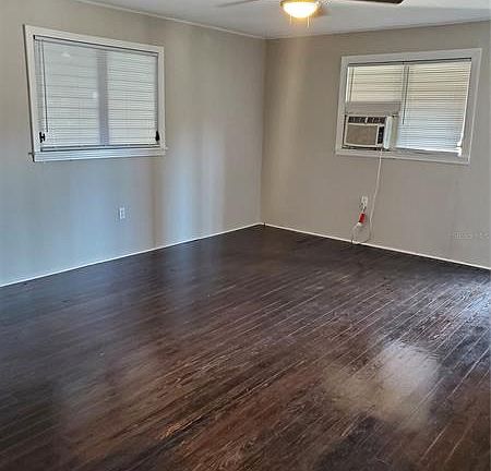 2nd image of 2827 S Lincoln Ave