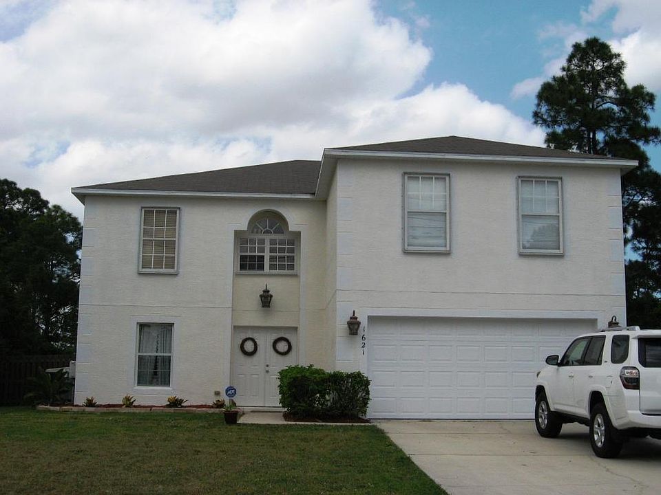Home For Sale In Port saint lucie