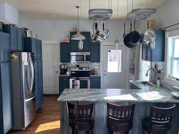 1612 Stoughton Ave, Tomah, WI 54660