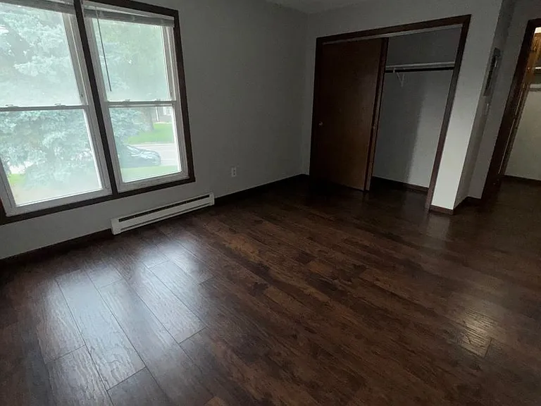 Wesleyan Apartments — Photo 11