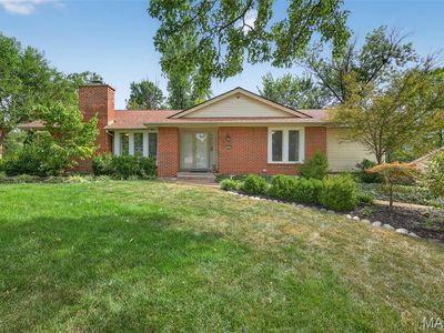 494 Manorcrest Ln, Ballwin, MO, 63011
