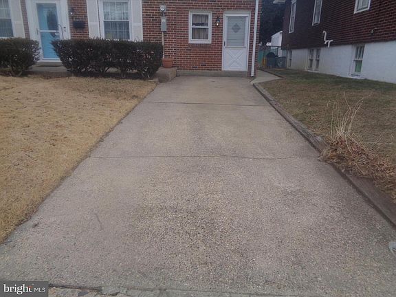 3rd image of 1730 Hollinshed Ave