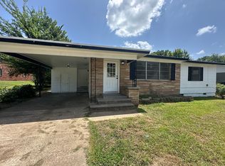 1004 N Erie Ave, Russellville, AR 72801