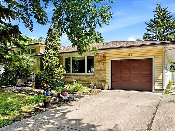 2nd image of 111 Bell STREET