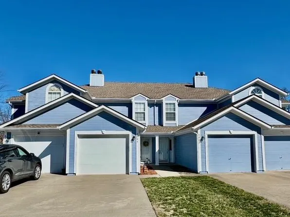 5604 NW Plantation Dr, Lees Summit, MO 64064