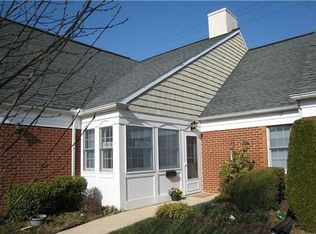 7 E Village Rd, Newark, DE 19713