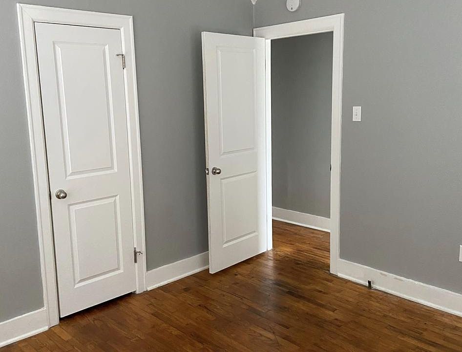 2nd image of 822 Ash St