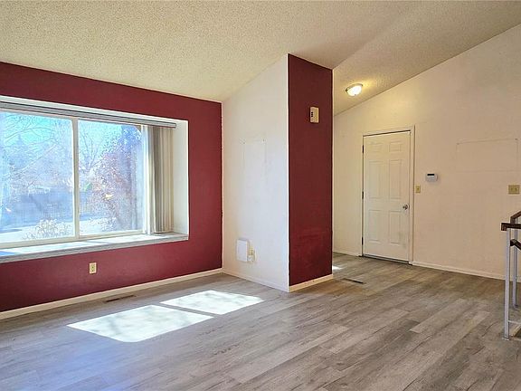 4th image of 5597 W 75th Place