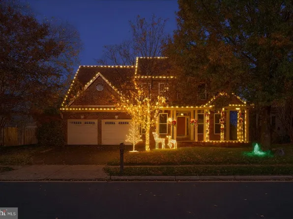 13222 Stable Brook Way, Herndon, VA 20171