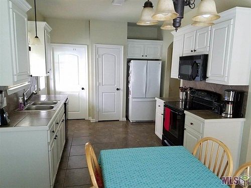 2nd image of 30209 Daffodil Dr