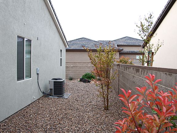 South Side Yard