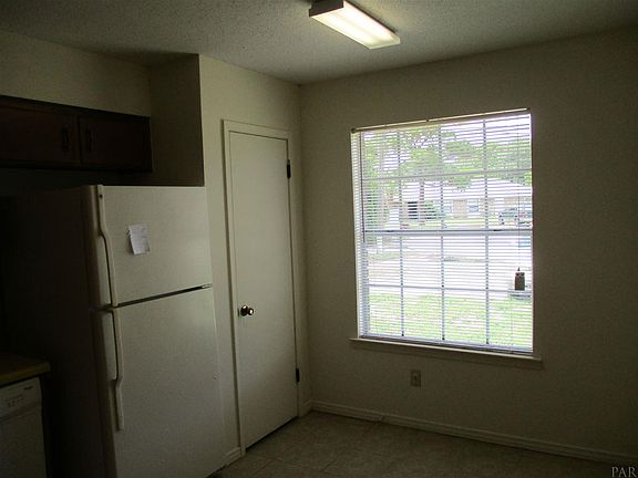3rd image of 3401 Green Briar Ct #A/b