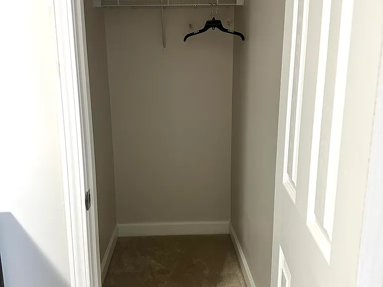 Walking closet