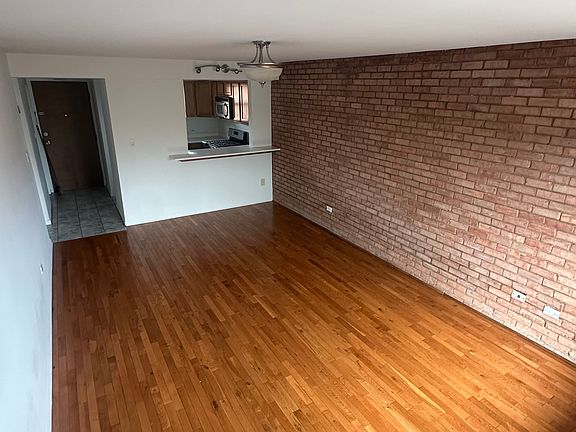 2nd image of 2400 Dewes St #K2