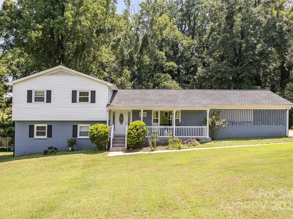 1457 Smith Farm Rd, Stony Point, NC 28678