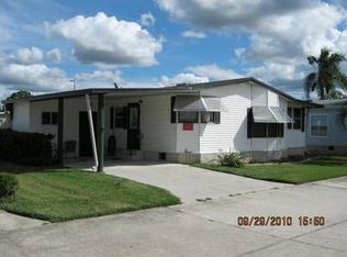 446 Country Oaks Dr, Plant City, FL 33565