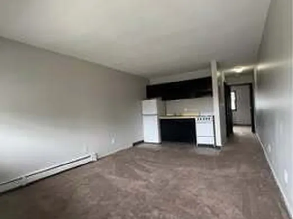 2800 30th St Unit 11, Des Moines, IA 50310