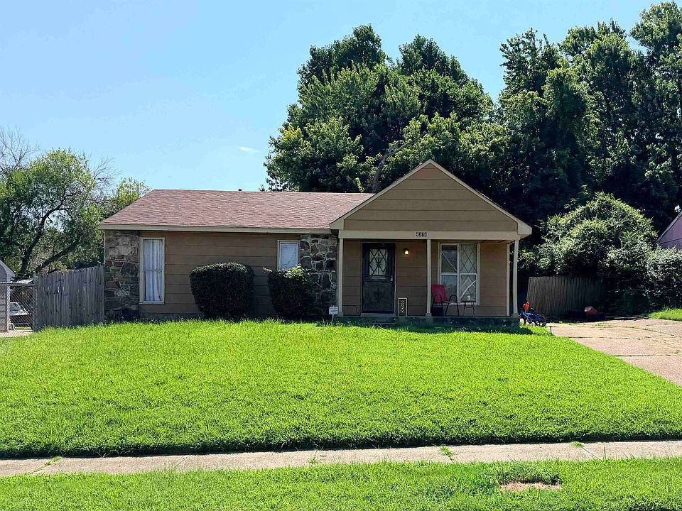 2nd image of 4376 Howardcrest Dr
