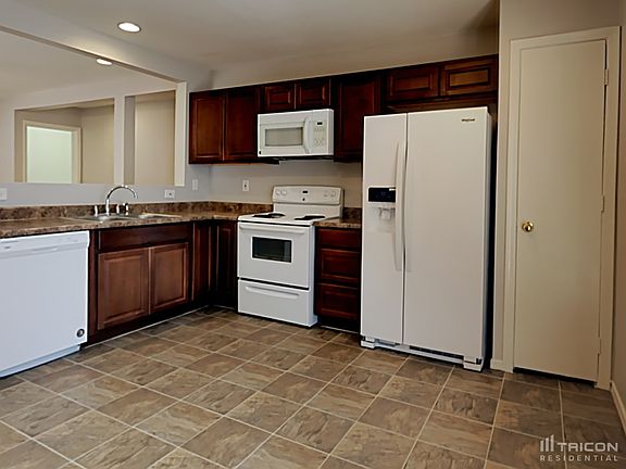 5th image of 11763 W Aster Dr