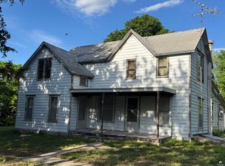 210 Michigan St, Leonardville, KS 66449