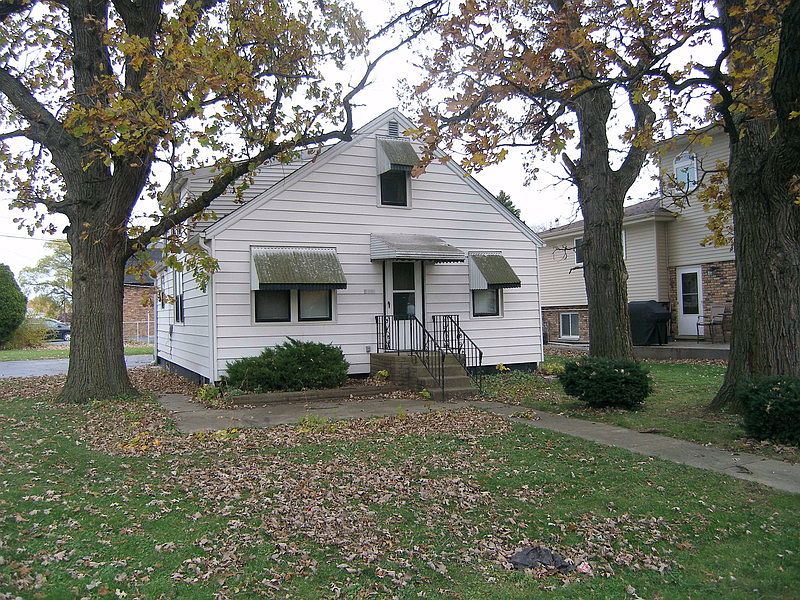 1st image of 10601 S 81st Ave