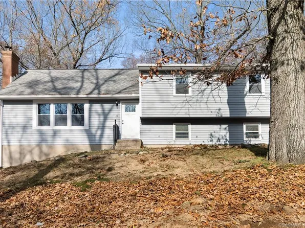 11 Wildwood Road, Portland, CT 06480