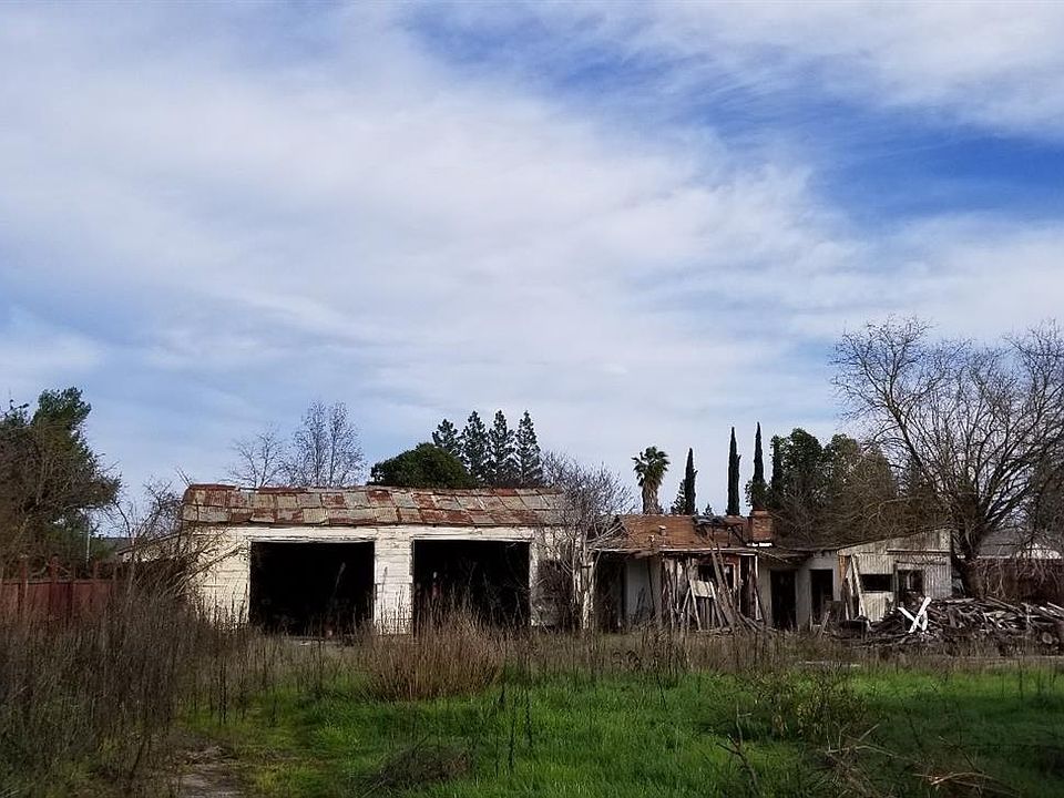 2nd image of 4424 Austin St