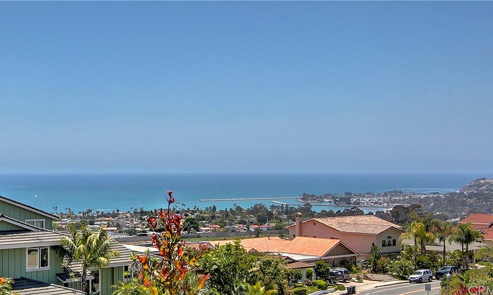 1st image of 4014 Calle Bienvenido