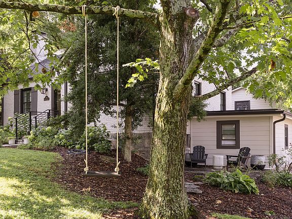 4th image of 1919 Wildwood Ave