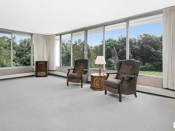 5th image of 1337 21st Ave #4C