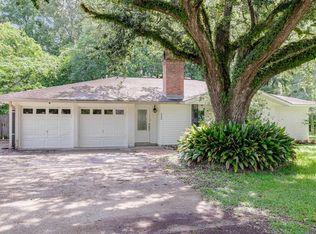 5666 Mapleton Dr, Greenwell Springs, LA 70739