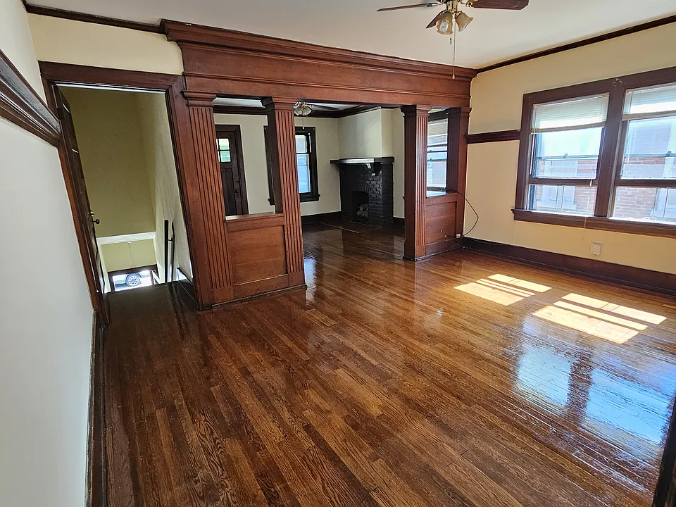 317 Hickory St #2