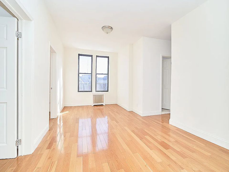1st image of 502 W 139th St #52A